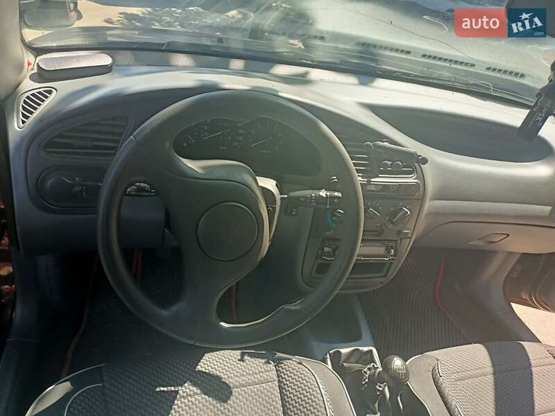 Седан ЗАЗ Lanos 2011 в Киеве