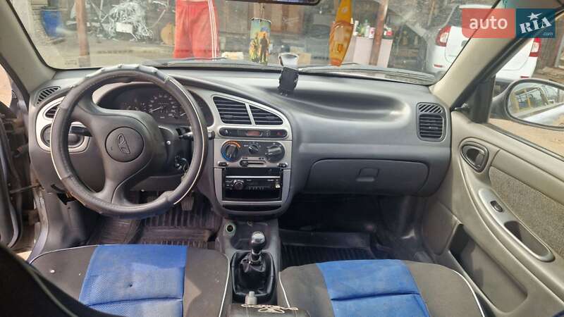 Седан ЗАЗ Lanos 2011 в Днепре