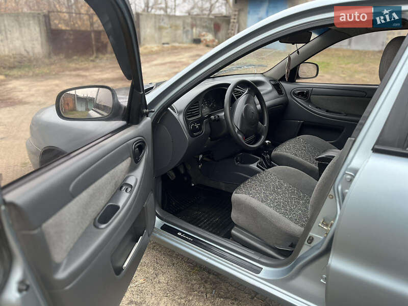 Седан ЗАЗ Lanos 2011 в Балаклее