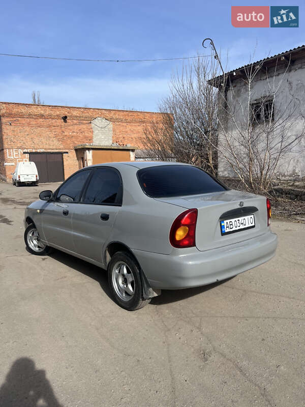 Седан ЗАЗ Lanos 2011 в 