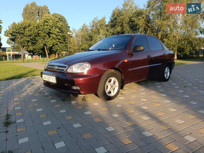 Седан ЗАЗ Lanos 2011 в Києві