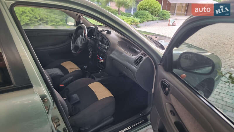 Седан ЗАЗ Lanos 2010 в Великой Александровке