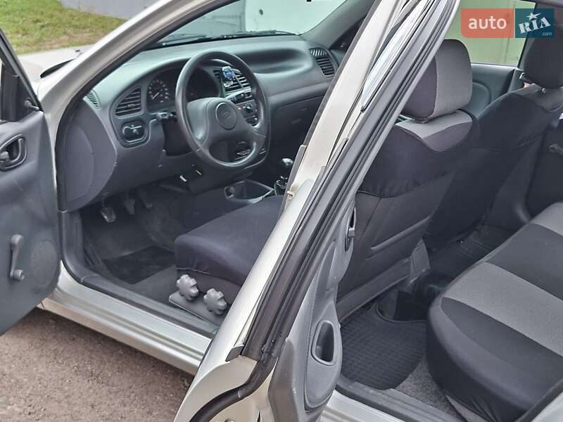 Седан ЗАЗ Lanos 2010 в Ніжині