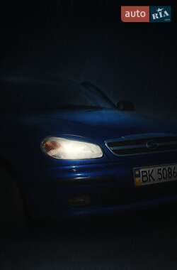 Седан ЗАЗ Lanos 2010 в Вараше
