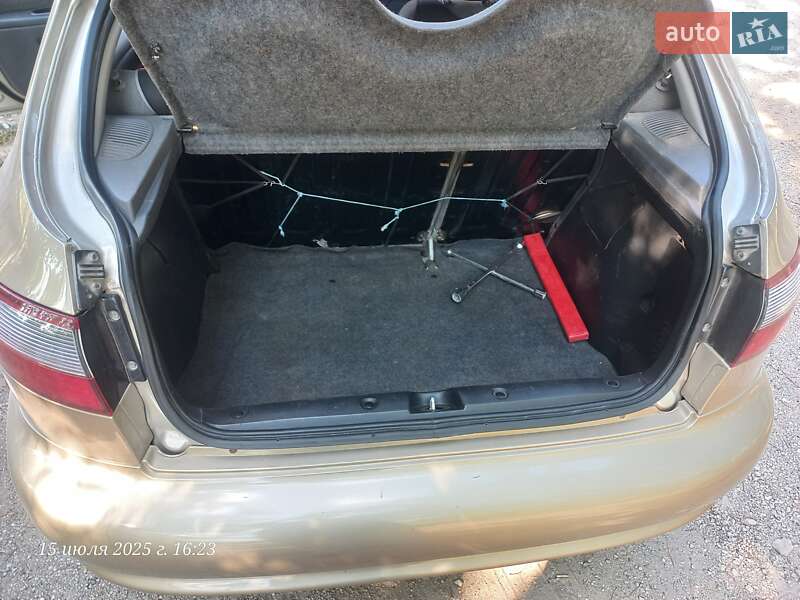 Хэтчбек ЗАЗ Lanos 2011 в Запорожье