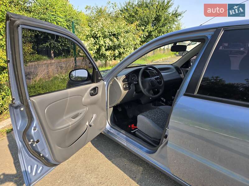 Седан ЗАЗ Lanos 2008 в Хмельницком