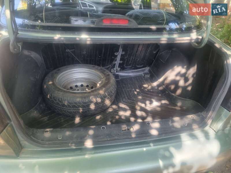 Седан ЗАЗ Lanos 2010 в Чутове