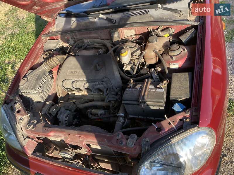 Седан ЗАЗ Lanos 2005 в Кропивницькому