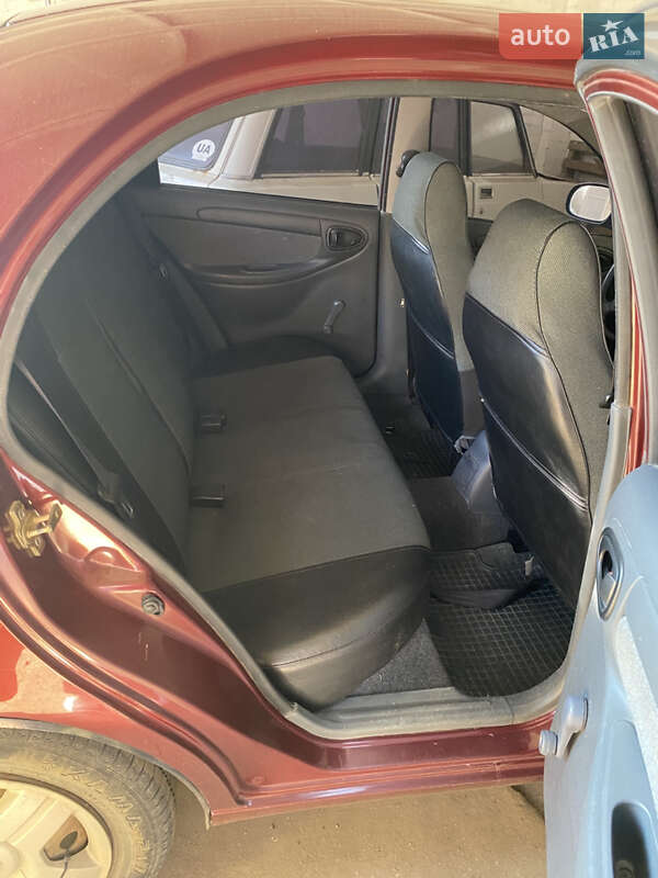 Седан ЗАЗ Lanos 2009 в Умані