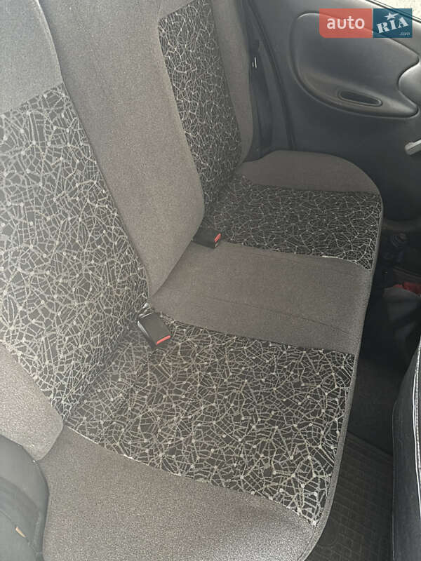 Седан ЗАЗ Lanos 2010 в Сумах