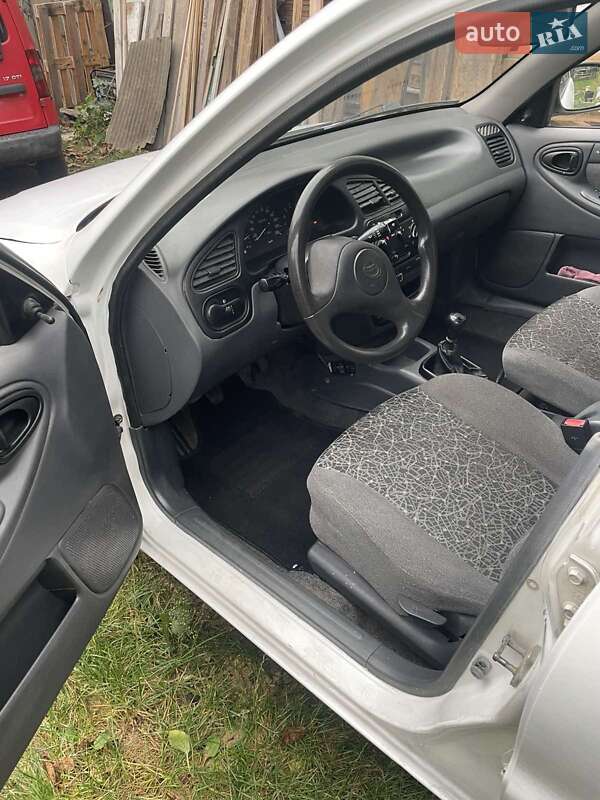 Седан ЗАЗ Lanos 2010 в Киеве