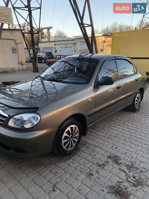 Седан ЗАЗ Lanos 2011 в Тернополе