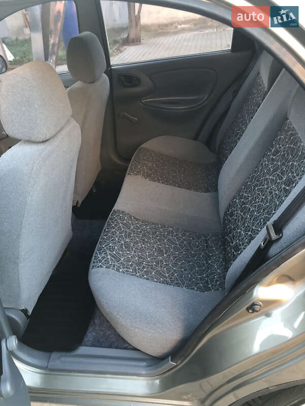 Седан ЗАЗ Lanos 2011 в Тернополе