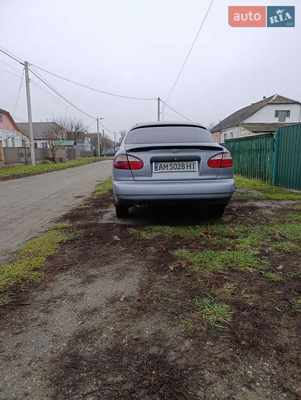 Седан ЗАЗ Lanos 2010 в Малине