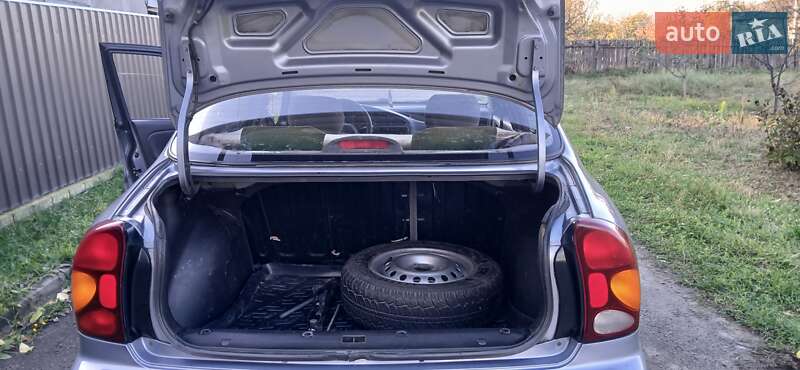 Седан ЗАЗ Lanos 2010 в Киеве