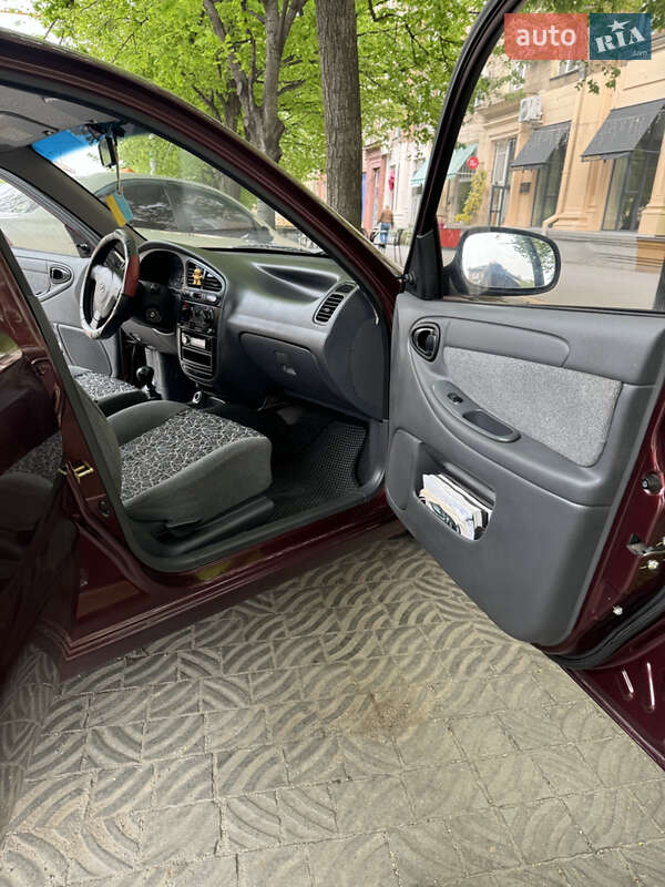 Седан ЗАЗ Lanos 2011 в Запорожье