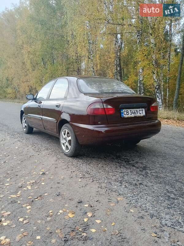 Седан ЗАЗ Lanos 2009 в Мені