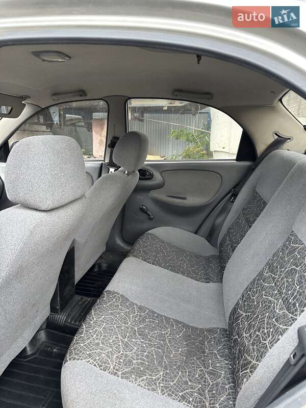 Седан ЗАЗ Lanos 2006 в Хмельницькому