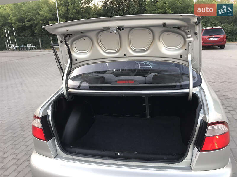 Седан ЗАЗ Lanos 2010 в Житомире