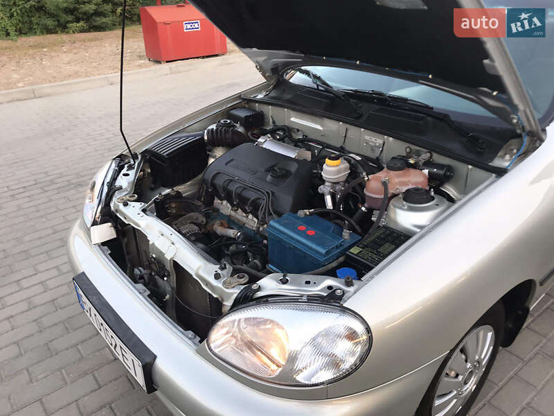 Седан ЗАЗ Lanos 2010 в Житомире