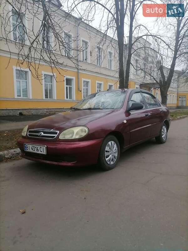 Седан ЗАЗ Lanos 2010 в Полтаве