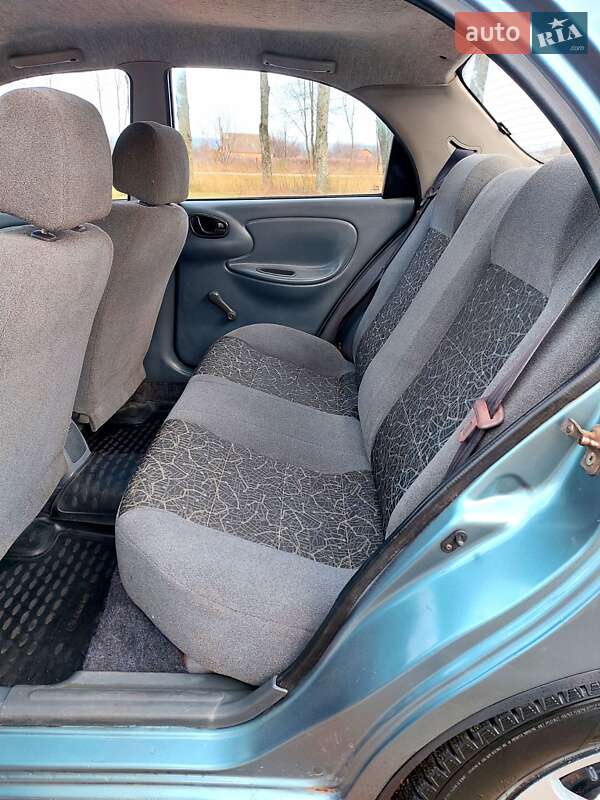 Седан ЗАЗ Lanos 2011 в Тростянце