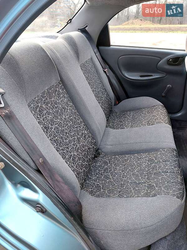 Седан ЗАЗ Lanos 2011 в Тростянце