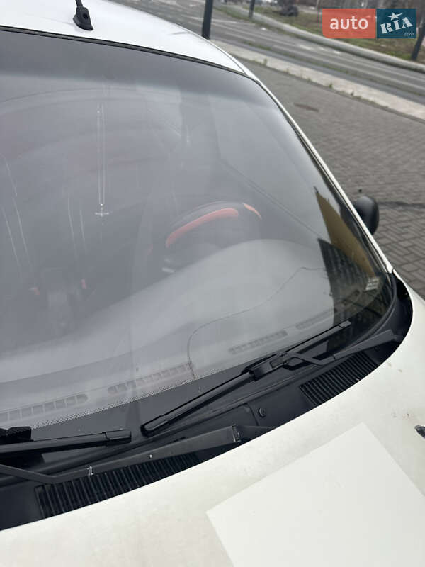 Седан ЗАЗ Lanos 2010 в Днепре