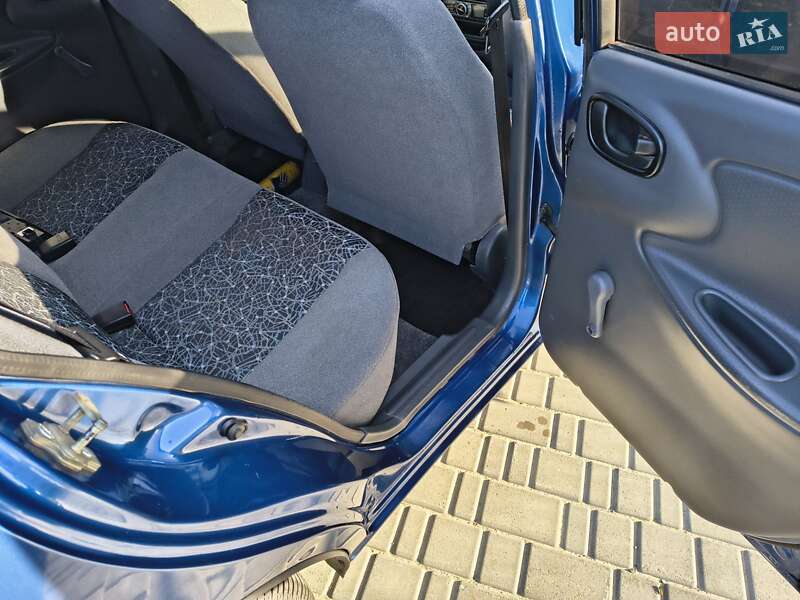 Седан ЗАЗ Lanos 2010 в Горішніх Плавнях