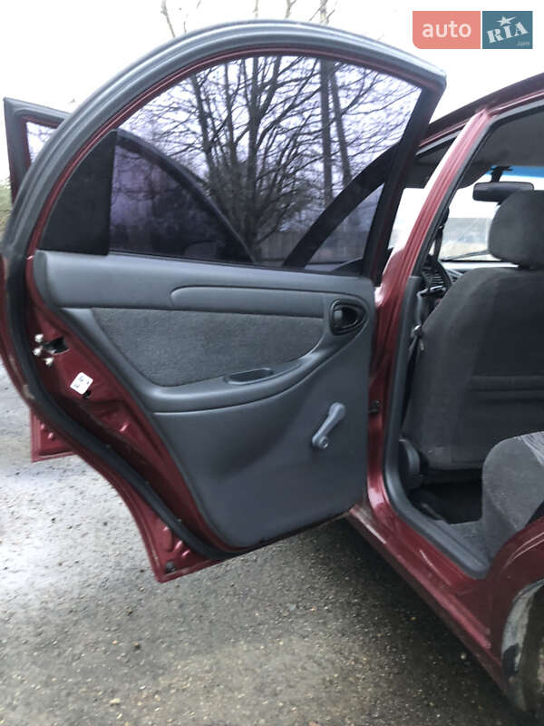 Хетчбек ЗАЗ Lanos 2012 в Івано-Франківську