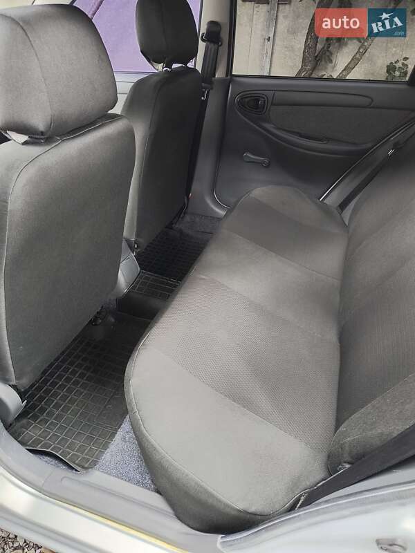 Седан ЗАЗ Lanos 2011 в Полтаве