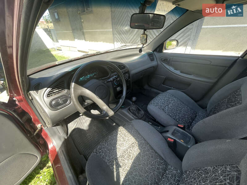 Седан ЗАЗ Lanos 2011 в Калуше