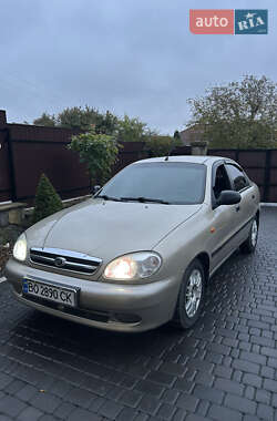 Седан ЗАЗ Lanos 2011 в Борщеве