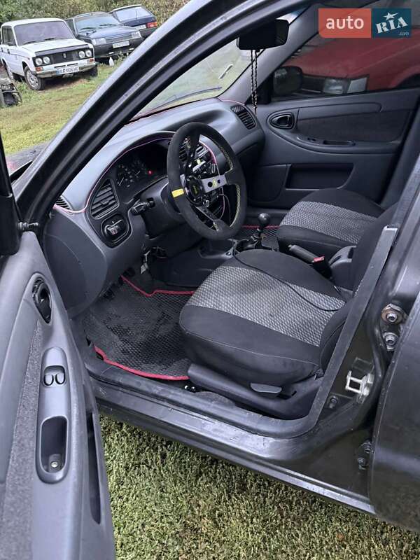 Седан ЗАЗ Lanos 2012 в Катеринополе