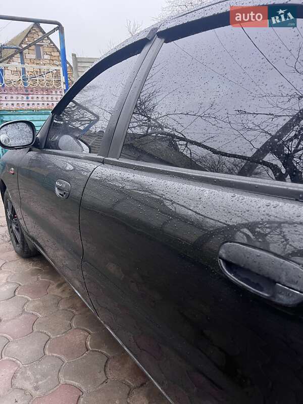 Седан ЗАЗ Lanos 2010 в Николаеве