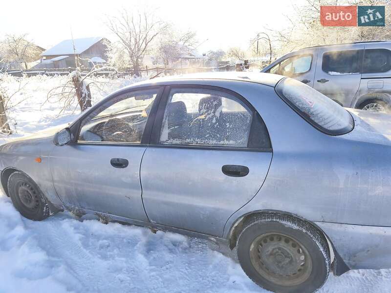 Седан ЗАЗ Lanos 2010 в Бучі