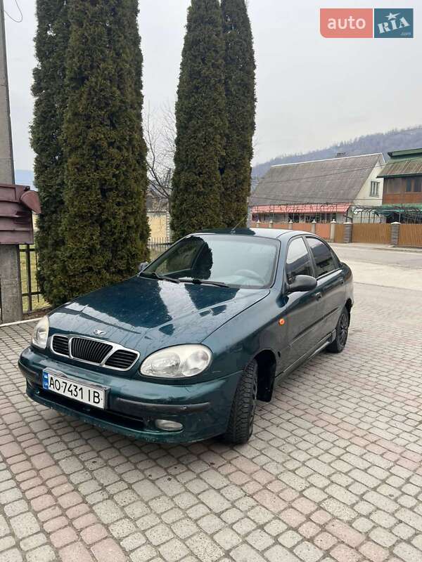 Седан ЗАЗ Lanos 2005 в Тячеве