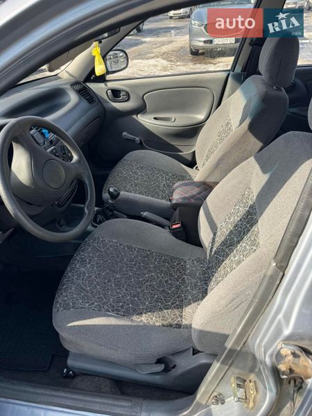 Седан ЗАЗ Lanos 2010 в Киеве