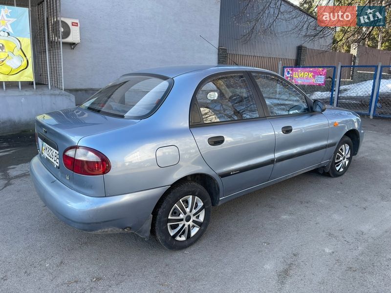 Седан ЗАЗ Lanos 2008 в Радомышле