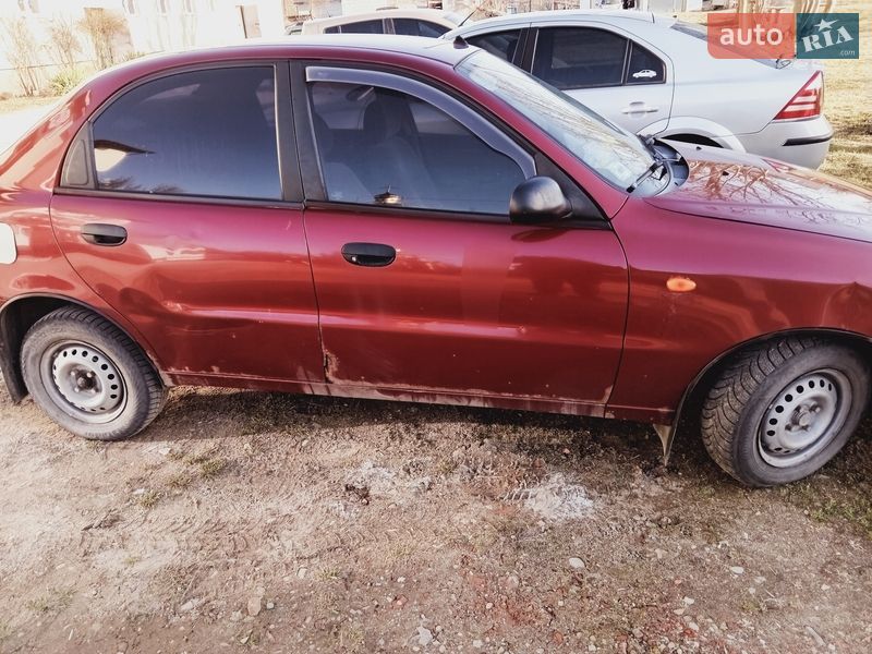 Седан ЗАЗ Lanos 2006 в Сокільниках