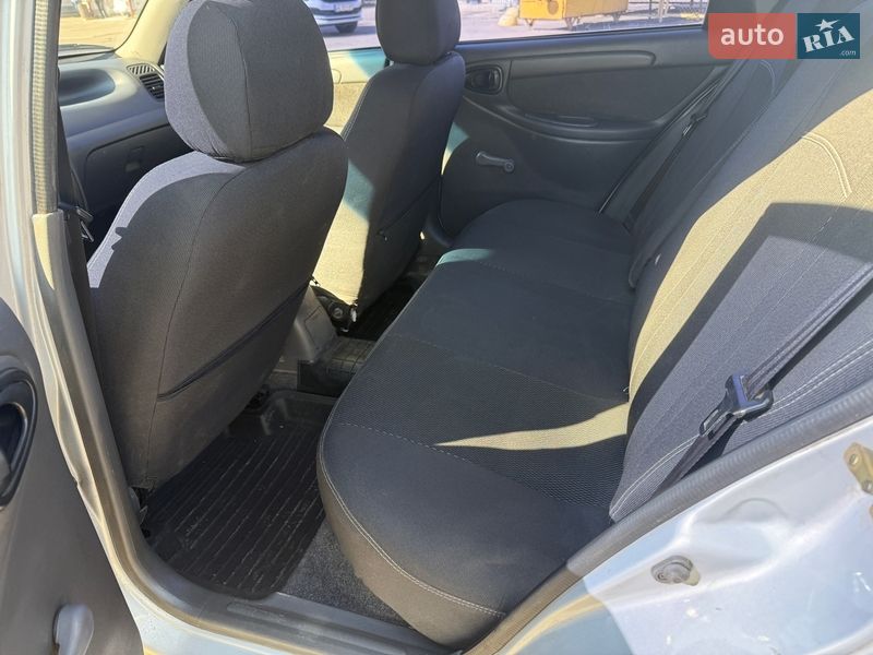 Седан ЗАЗ Lanos 2014 в Кривом Роге