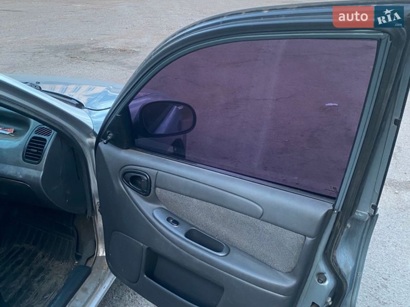 Седан ЗАЗ Lanos 2005 в Озерному