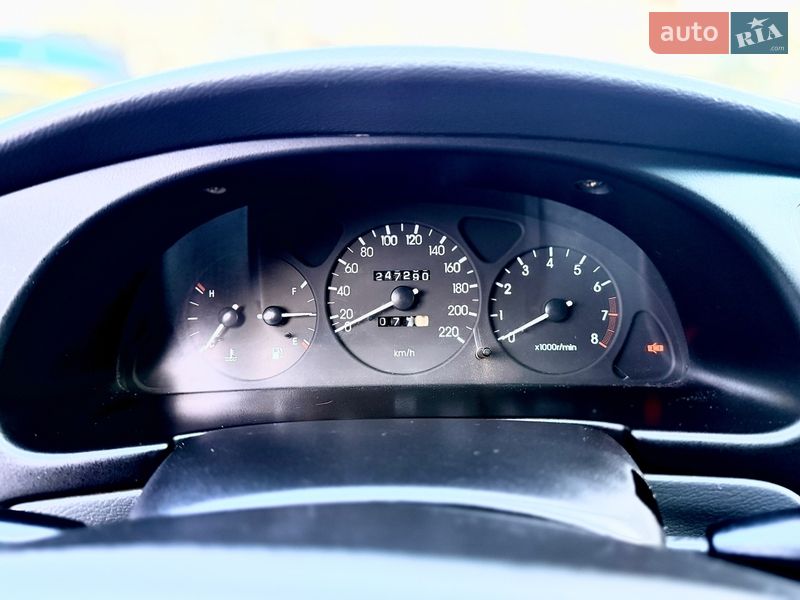 Седан ЗАЗ Lanos 2009 в Ромнах