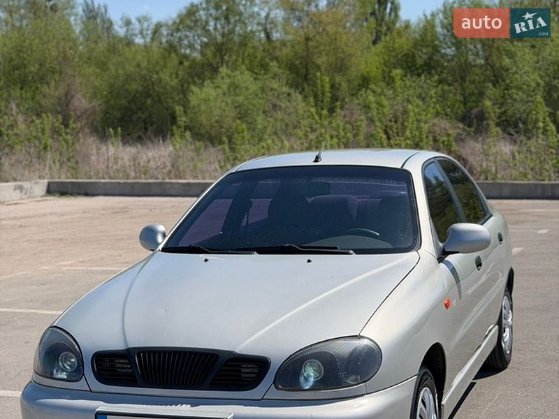 Седан ЗАЗ Lanos 2010 в Киеве