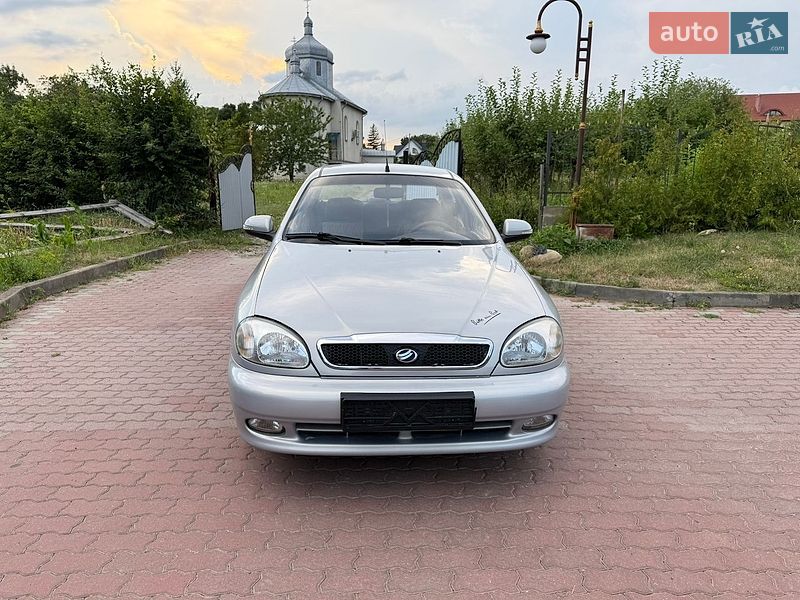 Седан ЗАЗ Lanos 2015 в Черновцах