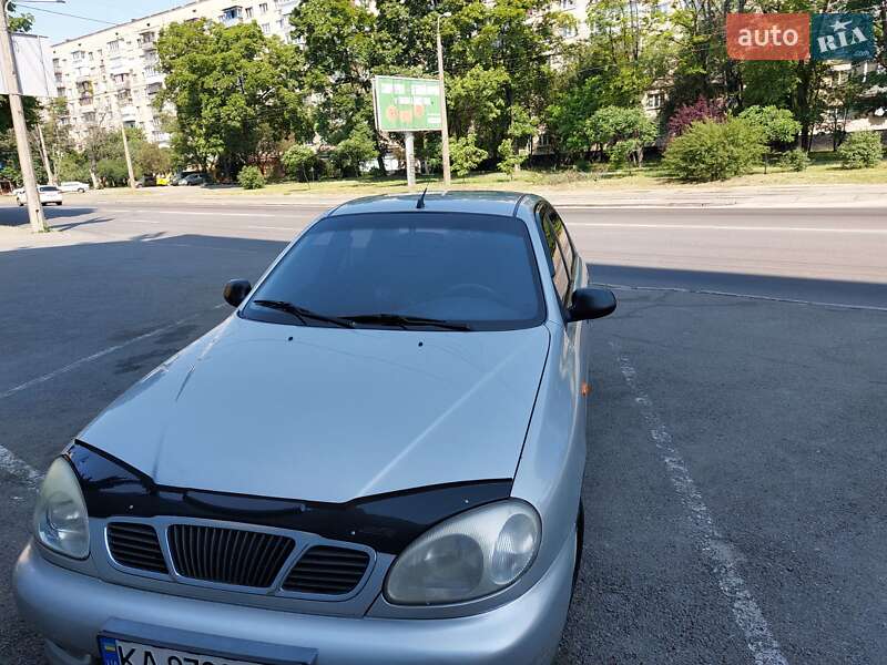 Седан ЗАЗ Sens 2004 в Киеве