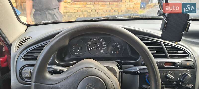 Седан ЗАЗ Sens 2013 в Буске