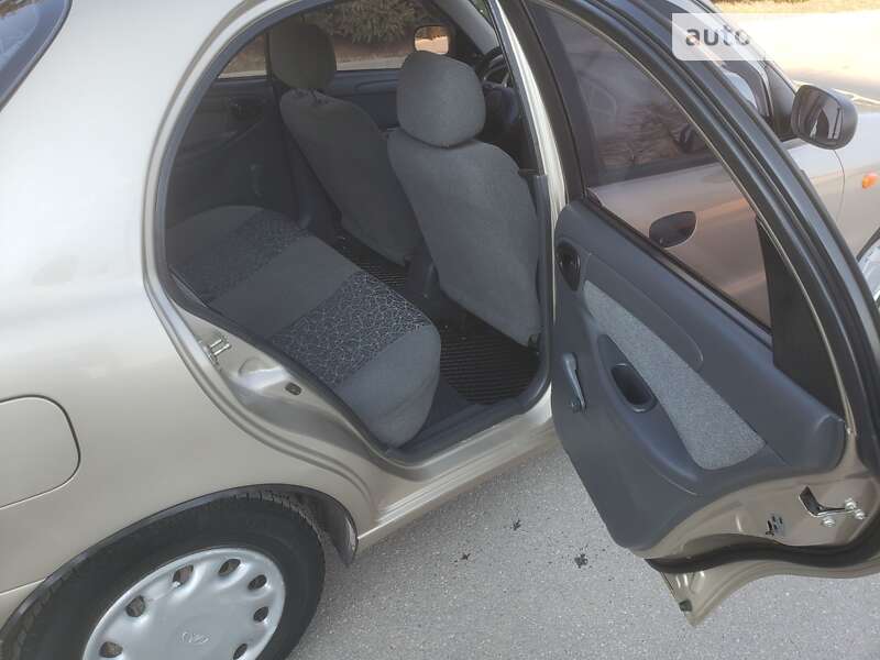 Седан ЗАЗ Sens 2011 в Тернополі