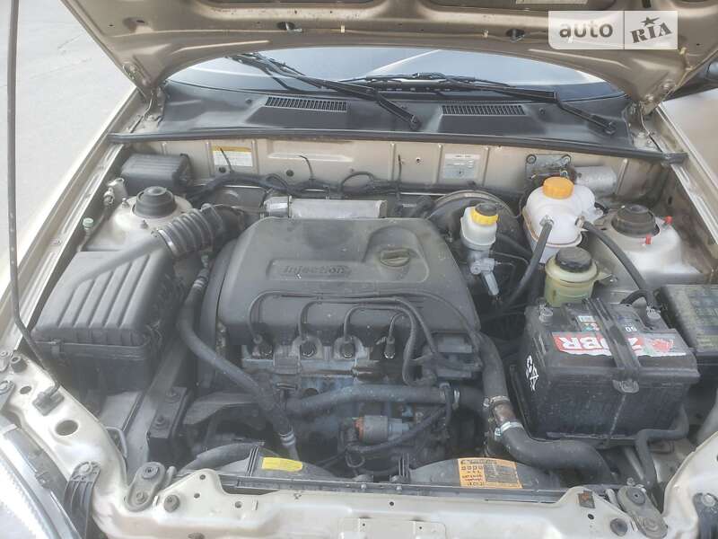 Седан ЗАЗ Sens 2011 в Тернополі