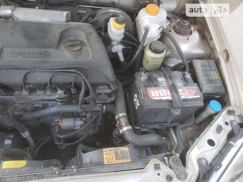 Седан ЗАЗ Sens 2011 в Тернополі